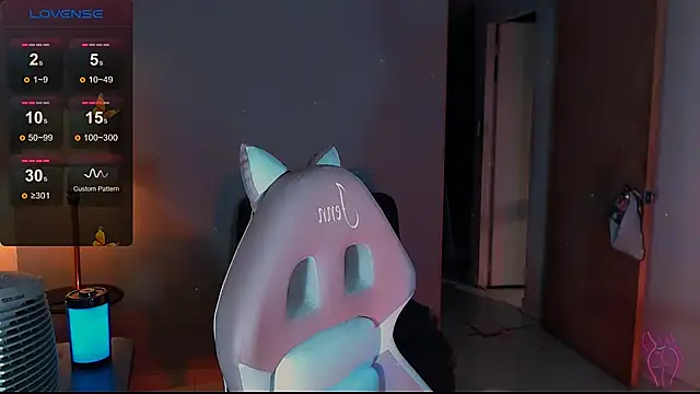 Snapshot of Saucy_Jenn chatting on 13, 12, 2024 Saucy Jenn online show from 13, 12, 2024