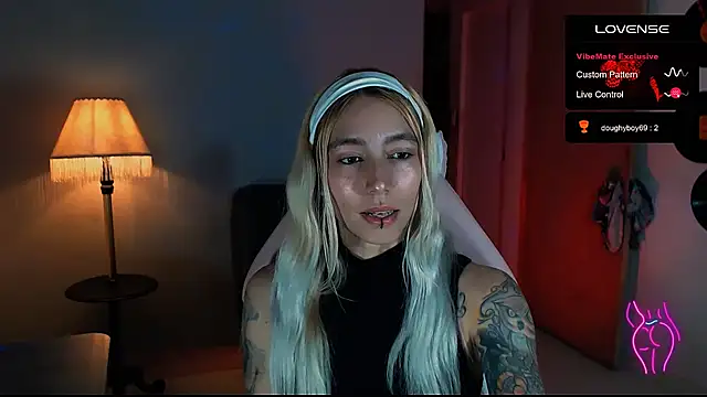 Snapshot of Saucy_Jenn chatting on 11, 1, 2025 Saucy Jenn online show from 11, 1, 2025