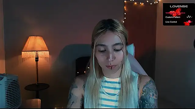 Snapshot of Saucy_Jenn chatting on 17, 1, 2025 Saucy Jenn online show from 17, 1, 2025