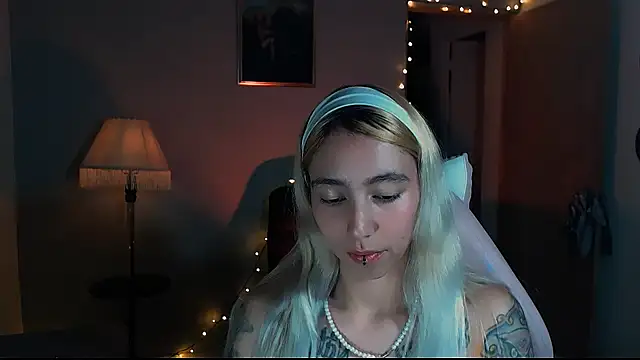 Snapshot of Saucy_Jenn chatting on 31, 1, 2025 Saucy Jenn online show from 31, 1, 2025