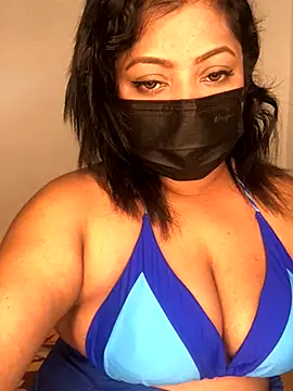 Snapshot of _Cute_ariana_ chatting on 4, 10, 2025  Cute ariana  online show from 4, 10, 2025