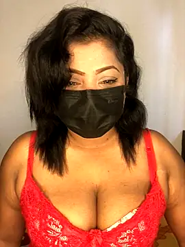 Snapshot of _Cute_ariana_ chatting on 5, 10, 2025  Cute ariana  online show from 5, 10, 2025