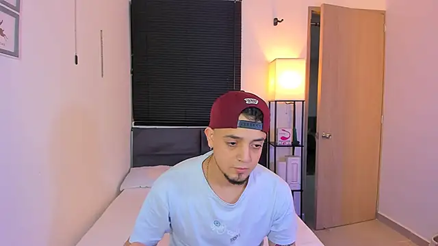 alejandro calderon1 online show from 5, 4, 2026