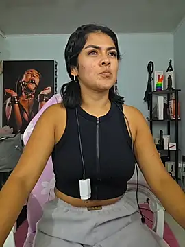 Hannah-grace online show from 10, 11, 2025