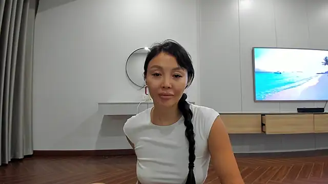 keiko hot online show from 8, 3, 2026