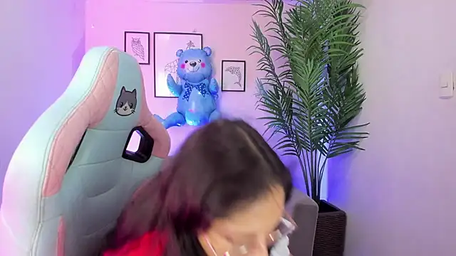 Snapshot of Kyomi_chang chatting on 1, 3, 2025 Kyomi chang online show from 1, 3, 2025