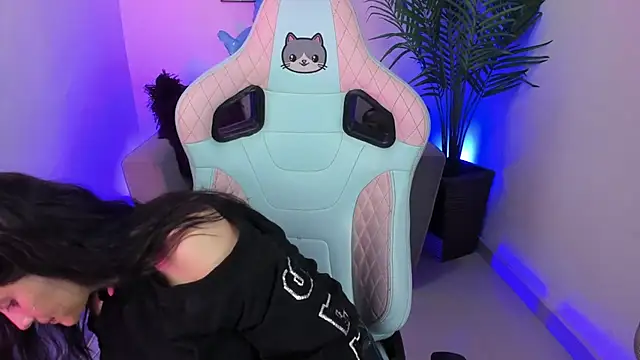 Snapshot of Kyomi_chang chatting on 7, 3, 2025 Kyomi chang online show from 7, 3, 2025