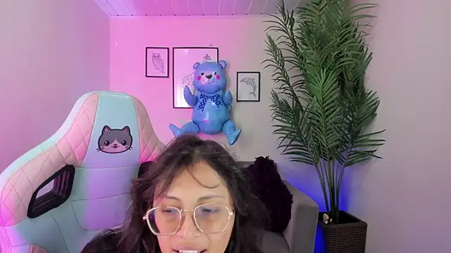 Snapshot of Kyomi_chang chatting on 14, 3, 2025 Kyomi chang online show from 14, 3, 2025