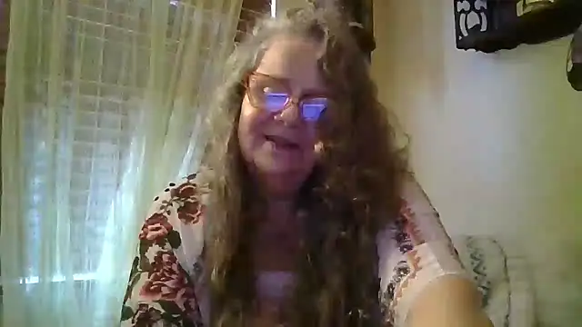 Snapshot of DestineeLoverGirl chatting on 23, 3, 2026 DestineeLoverGirl online show from 23, 3, 2026
