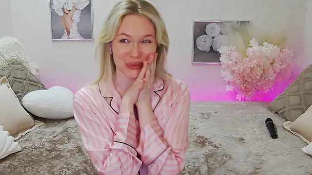 Snapshot of Veronika_Mitchel chatting on 21, 3, 2025 Veronika Mitchel online show from 21, 3, 2025