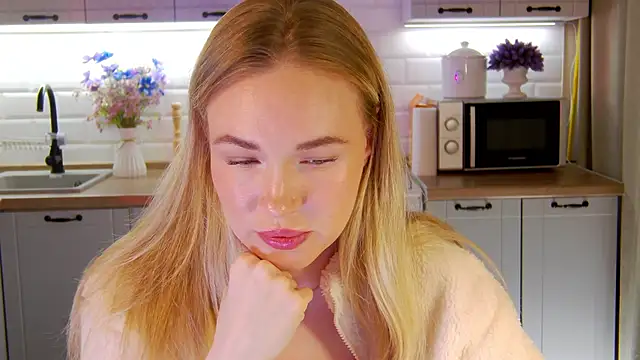 Snapshot of Veronika_Mitchel chatting on 30, 9, 2025 Veronika Mitchel online show from 30, 9, 2025