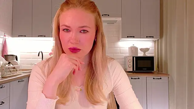 Veronika Mitchel online show from 22, 4, 2026