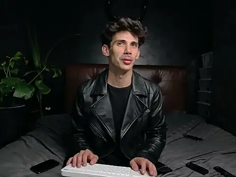 Snapshot of DanielCrush1 chatting on 26, 9, 2025 DanielCrush1 online show from 26, 9, 2025