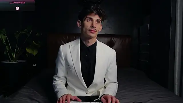 DanielCrush1 online show from 10, 11, 2025