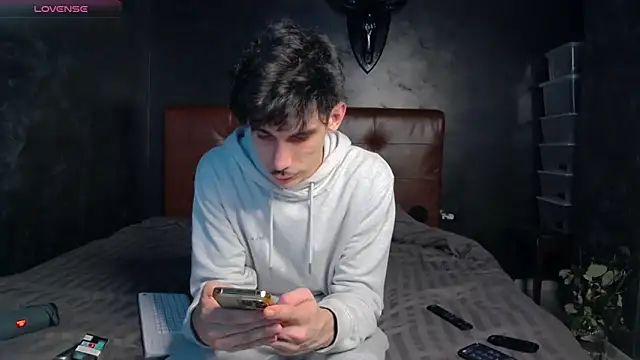 Snapshot of DanielCrush1 chatting on 24, 2, 2026 DanielCrush1 online show from 24, 2, 2026