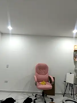 Snapshot of stormyy_ chatting on 24, 10, 2025 stormyy online show from 24, 10, 2025