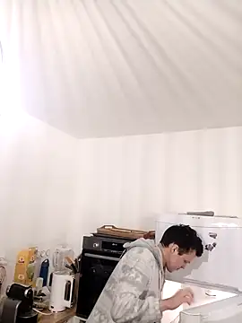 Snapshot of antoinepassion chatting on 2, 2, 2025 antoinepassion online show from 2, 2, 2025