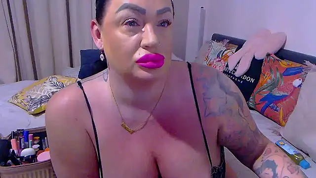 BustyVicky online show from 27, 5, 2026