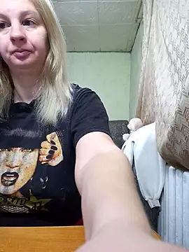 BustyBlond online show from 17, 1, 2026