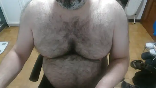 Snapshot of mikeyhotbear chatting on 9, 7, 2026 mikeyhotbear online show from 9, 7, 2026