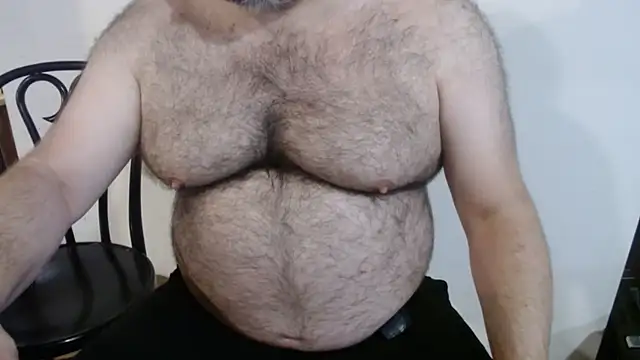 Snapshot of mikeyhotbear chatting on 10, 7, 2026 mikeyhotbear online show from 10, 7, 2026
