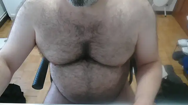 Snapshot of mikeyhotbear chatting on 13, 7, 2026 mikeyhotbear online show from 13, 7, 2026