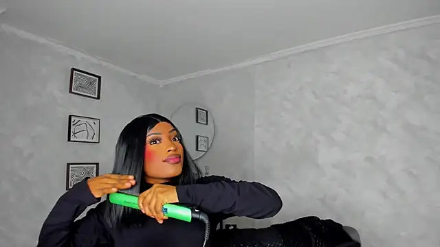 Snapshot of Emattaylor chatting on 4, 3, 2026 Emattaylor online show from 4, 3, 2026