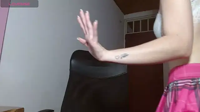 emily littesweet online show from 17, 10, 2025