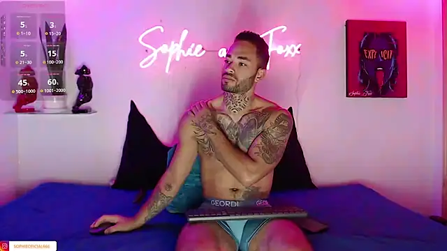 Snapshot of SophieFoxx17 chatting on 4, 3, 2025 SophieFoxx17 online show from 4, 3, 2025