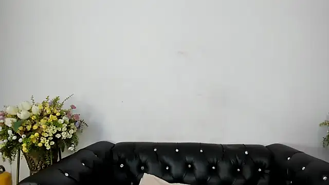 Snapshot of SSCARLETH_ chatting on 21, 4, 2026 SSCARLETH online show from 21, 4, 2026