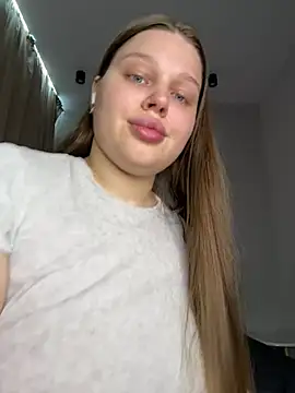Snapshot of perfect_sweety_girl chatting on 12, 7, 2026 perfect sweety girl online show from 12, 7, 2026