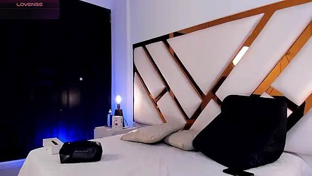 Aron cruz online show from 6, 3, 2026