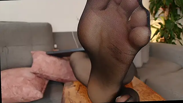 Snapshot of anaisabel_cams chatting on 20, 2, 2025 anaisabel cams online show from 20, 2, 2025