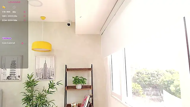 Sassy--Girl online show from 29, 1, 2025