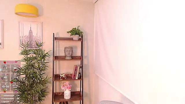 Sassy--Girl online show from 12, 2, 2025