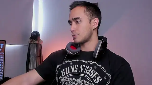 AlexRivera6 online show from 3, 2, 2025