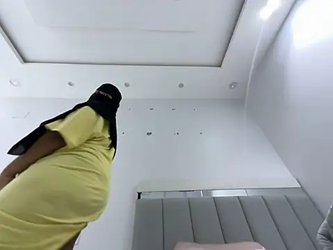 Snapshot of Submissive_Arab chatting on 23, 2, 2025 Submissive Arab online show from 23, 2, 2025