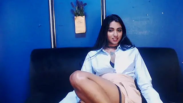 Delilah Blazee online show from 15, 3, 2025