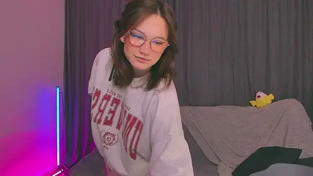 Eva Doo online show from 11, 9, 2025