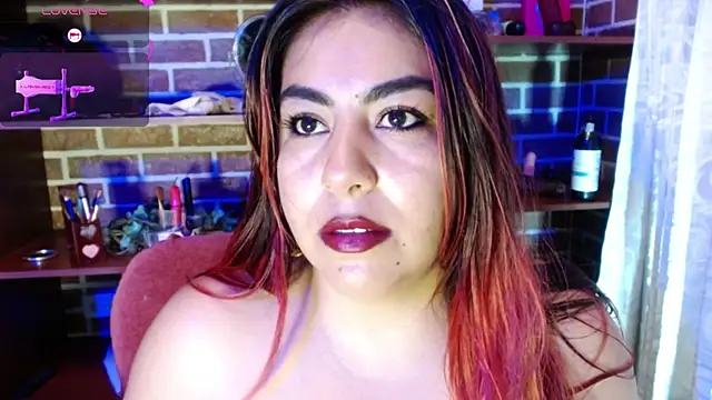 Snapshot of gatuwildhott chatting on 23, 6, 2026 gatuwildhott online show from 23, 6, 2026