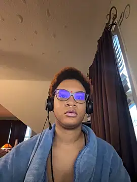 nickytheehawtie online show from 2, 3, 2026