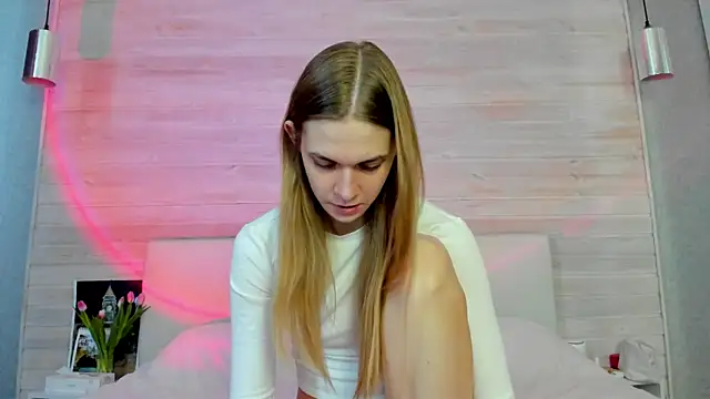 molly hunt  online show from 14, 2, 2026