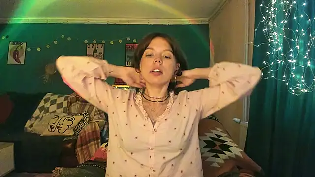 Snapshot of ClancyMorissey chatting on 4, 7, 2026 ClancyMorissey online show from 4, 7, 2026