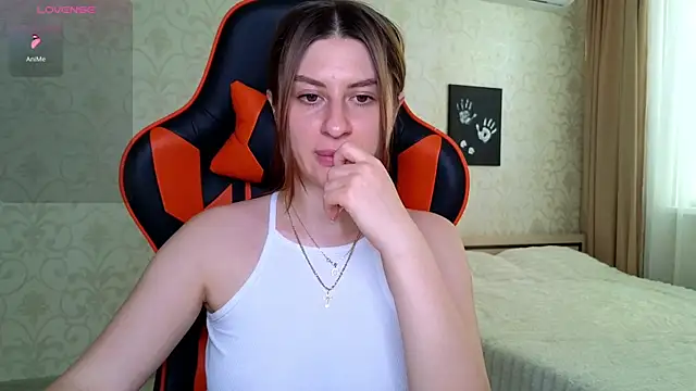 Snapshot of Elishka_ chatting on 2, 7, 2026 Elishka online show from 2, 7, 2026