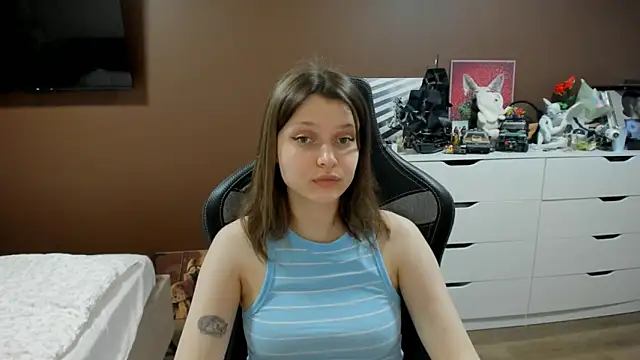 Snapshot of SoniNesti chatting on 23, 5, 2026 SoniNesti online show from 23, 5, 2026