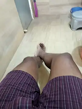 Snapshot of mkmony chatting on 29, 10, 2025 mkmony online show from 29, 10, 2025