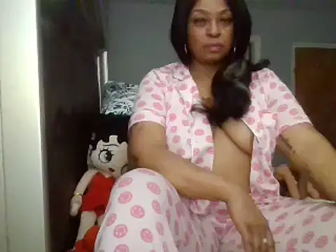 MSweetLindaParks online show from 1, 2, 2025