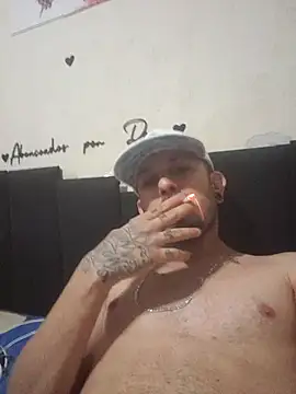 Snapshot of Bulldog2122 chatting on 31, 10, 2025 Bulldog2122 online show from 31, 10, 2025