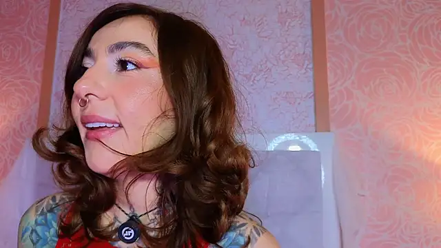 Snapshot of Evangelyne_1 chatting on 3, 6, 2026 Evangelyne 1 online show from 3, 6, 2026