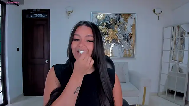 ToriCrossX online show from 29, 1, 2025